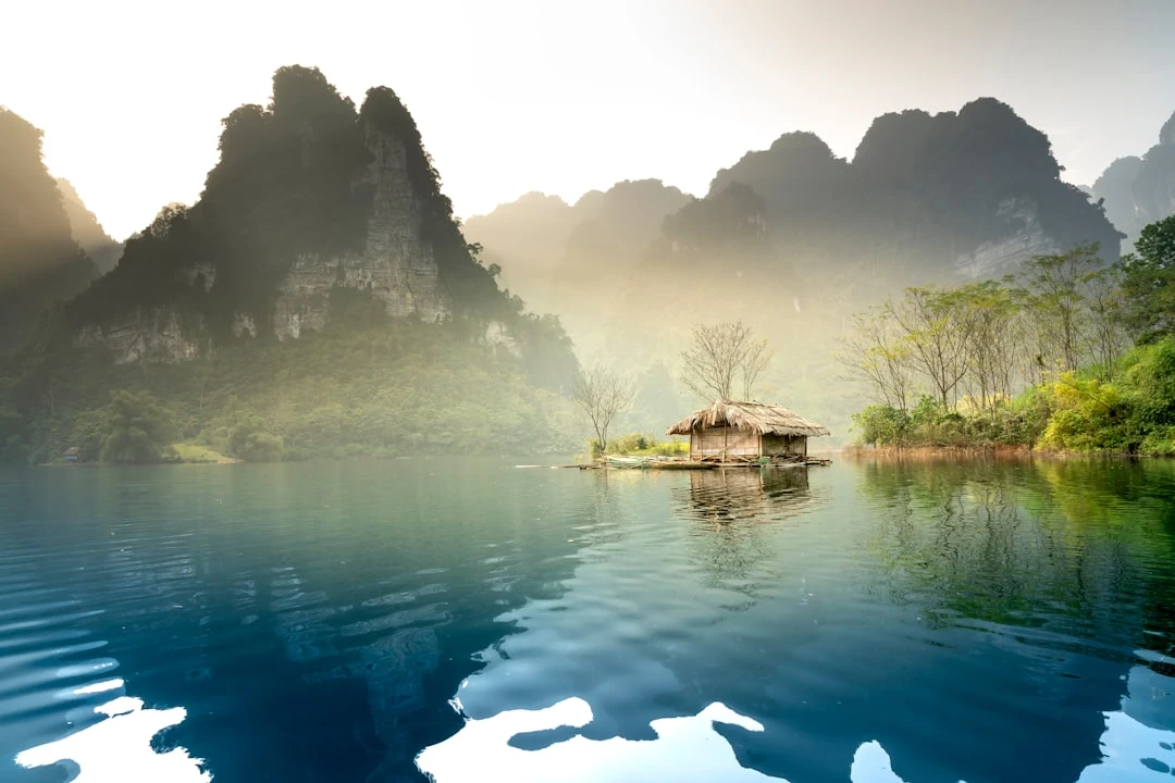 thien-am-ben-bo-vu-tru-bay-gio-ra-sao-goc-nhin-tu-mot-nha-nghien-cuu-tam-ly