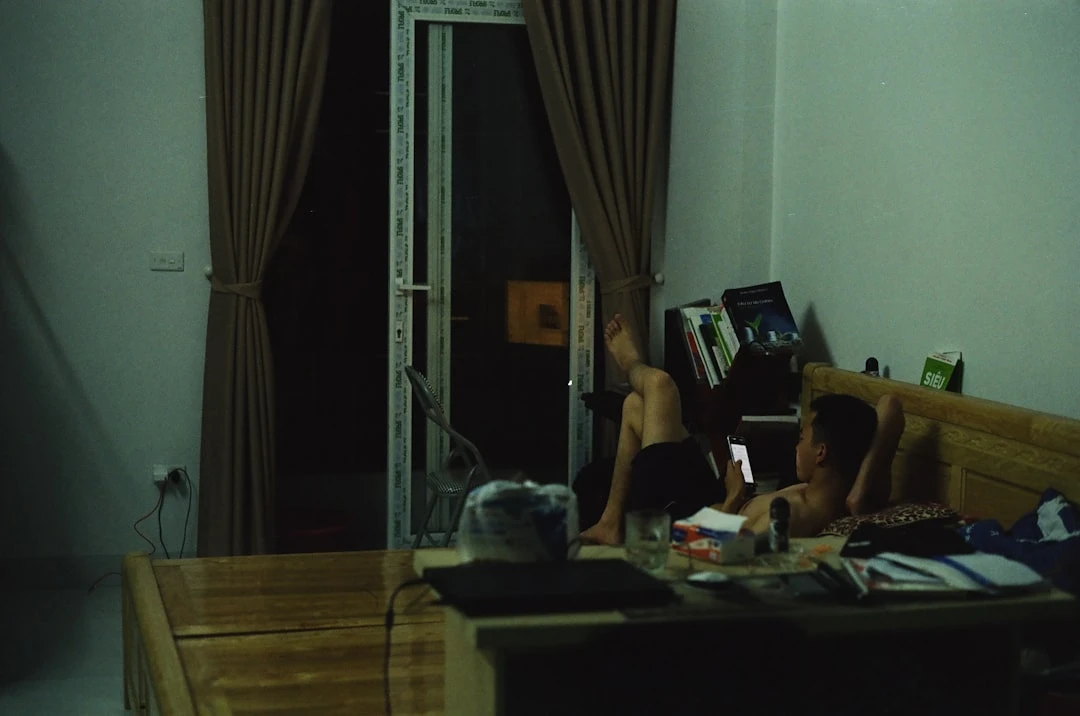 Hướng dẫn thực hành thiền ngủ trưa Fonos tư thế Savasana đúng cách