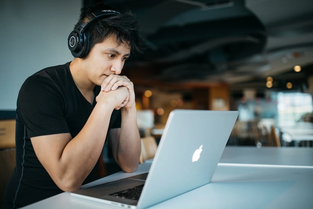 Hướng dẫn tư thế thiền nằm, phòng ngủ Việt Nam, chuẩn bị ngủ