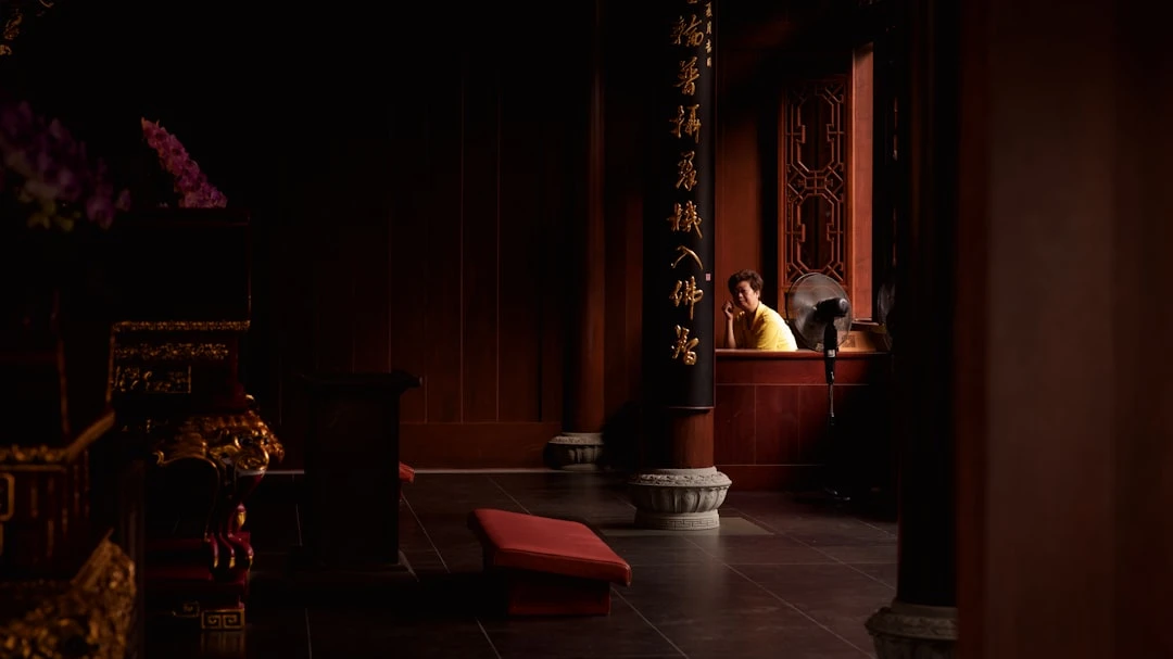 Tín ngưỡng truyền thống và kết nối tâm linh trong thiền ngày 9