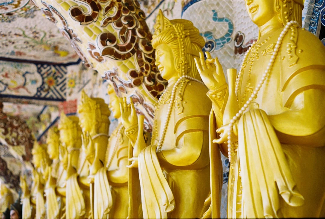 Tượng Phật thanh thản, biểu tượng cho ảnh hưởng của Zen từ Đức Phật.